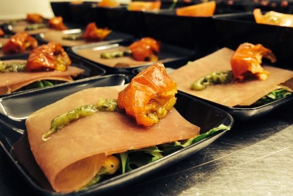 Carpaccio van rundsfilet met pesto